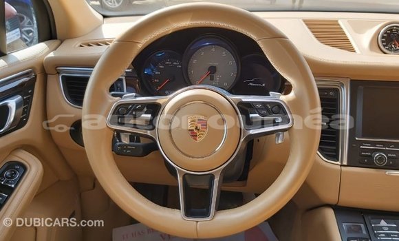 Buy Import Porsche Macan Other Car in Import - Dubai in Iles Buy Import Porsche Macan Other Car in Import - Dubai in Iles