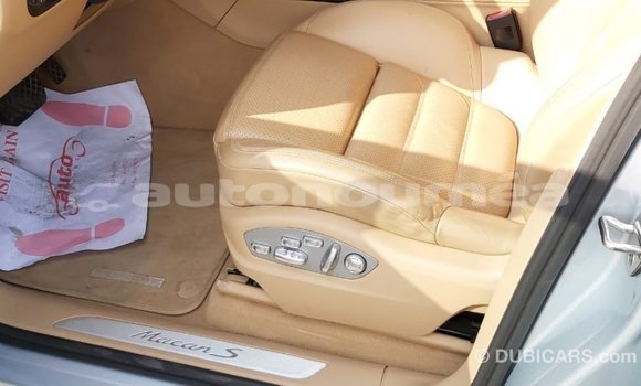 Buy Import Porsche Macan Other Car in Import - Dubai in Iles Buy Import Porsche Macan Other Car in Import - Dubai in Iles