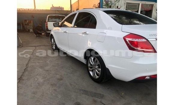 Buy Import Geely Emgrand 7 White Car in Import - Dubai in Iles Buy Import Geely Emgrand 7 White Car in Import - Dubai in Iles