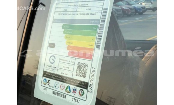 Acheter Import Voiture Toyota Fortuner Noir à Import - Dubai, Iles Acheter Import Voiture Toyota Fortuner Noir à Import - Dubai, Iles