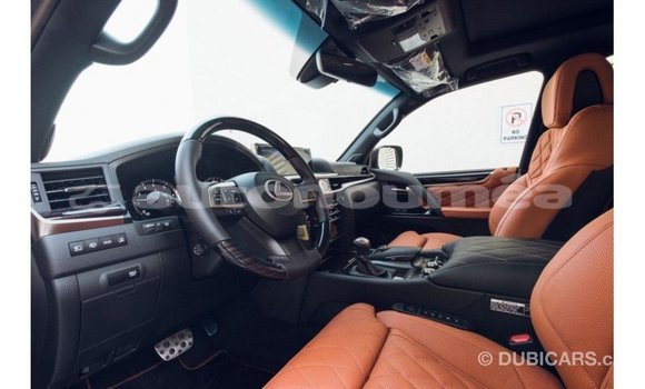 Acheter Import Voiture Lexus LX Noir à Import - Dubai, Iles Acheter Import Voiture Lexus LX Noir à Import - Dubai, Iles