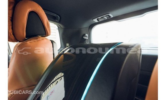 Acheter Import Voiture Lexus LX Noir à Import - Dubai, Iles Acheter Import Voiture Lexus LX Noir à Import - Dubai, Iles