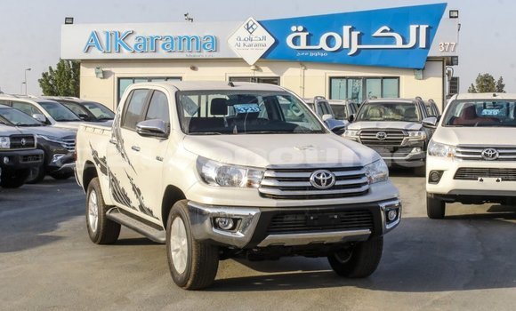 Buy Import Toyota Hilux White Car in Import - Dubai in Iles Buy Import Toyota Hilux White Car in Import - Dubai in Iles