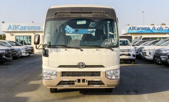 Acheter Import Voiture Toyota Coaster Blanc à Import - Dubai, Iles Acheter Import Voiture Toyota Coaster Blanc à Import - Dubai, Iles