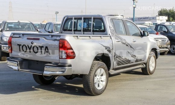 Buy Import Toyota Hilux Other Car in Import - Dubai in Iles Buy Import Toyota Hilux Other Car in Import - Dubai in Iles