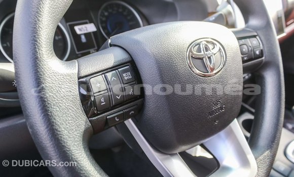 Buy Import Toyota Hilux White Car in Import - Dubai in Iles Buy Import Toyota Hilux White Car in Import - Dubai in Iles