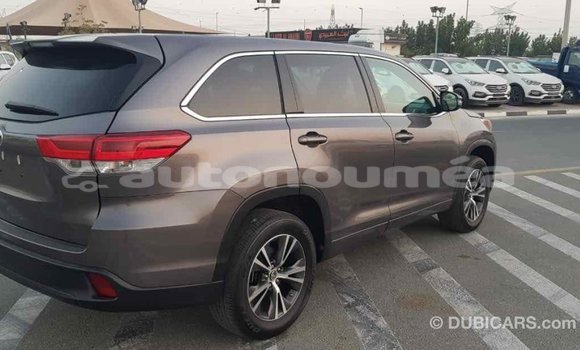Acheter Import Voiture Toyota Highlander Autre à Import - Dubai, Iles Acheter Import Voiture Toyota Highlander Autre à Import - Dubai, Iles