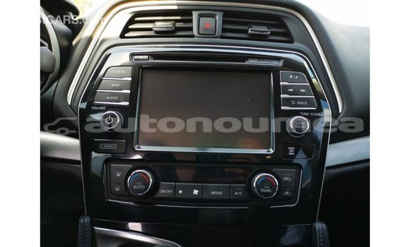 Acheter Import Voiture Nissan Maxima Bleu à Import - Dubai, Iles Acheter Import Voiture Nissan Maxima Bleu à Import - Dubai, Iles