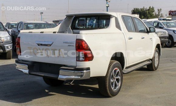 Buy Import Toyota Hilux White Car in Import - Dubai in Iles Buy Import Toyota Hilux White Car in Import - Dubai in Iles