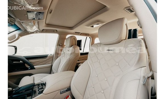 Acheter Import Voiture Lexus LX Blanc à Import - Dubai, Iles Acheter Import Voiture Lexus LX Blanc à Import - Dubai, Iles
