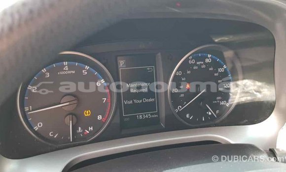 Acheter Import Voiture Toyota RAV4 Autre à Import - Dubai, Iles Acheter Import Voiture Toyota RAV4 Autre à Import - Dubai, Iles