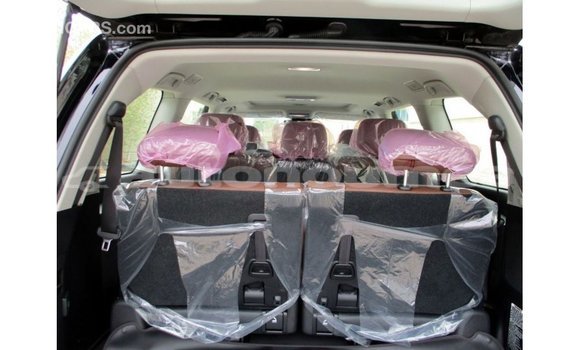 Acheter Import Voiture Toyota Land Cruiser Noir à Import - Dubai, Iles Acheter Import Voiture Toyota Land Cruiser Noir à Import - Dubai, Iles