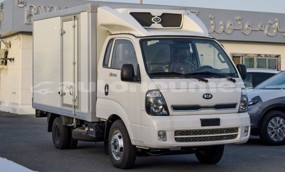 Buy Import Kia K3 White Car in Import - Dubai in Iles Buy Import Kia K3 White Car in Import - Dubai in Iles