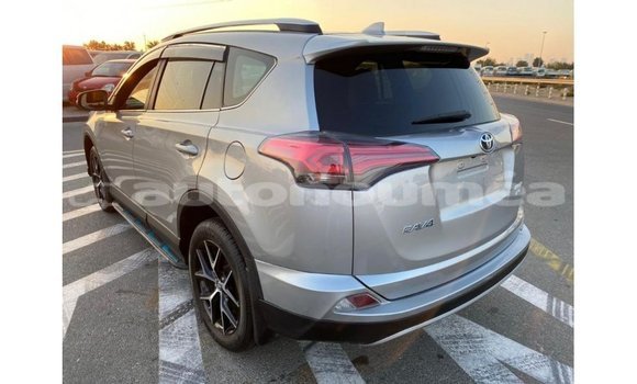 Acheter Import Utilitaire Toyota HiAce Autre à Import - Dubai, Iles Acheter Import Utilitaire Toyota HiAce Autre à Import - Dubai, Iles