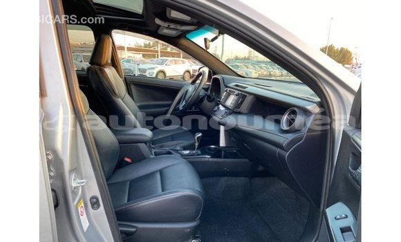 Acheter Import Utilitaire Toyota HiAce Autre à Import - Dubai, Iles Acheter Import Utilitaire Toyota HiAce Autre à Import - Dubai, Iles