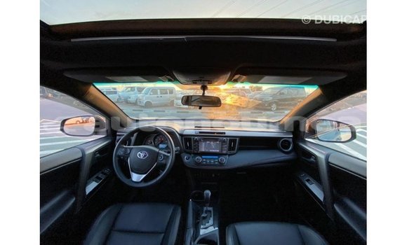 Acheter Import Utilitaire Toyota HiAce Autre à Import - Dubai, Iles Acheter Import Utilitaire Toyota HiAce Autre à Import - Dubai, Iles