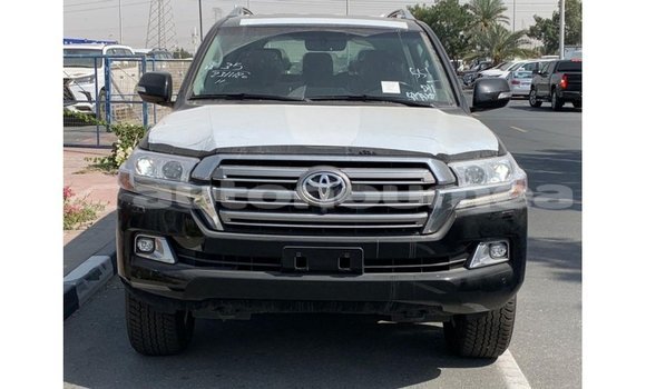 Buy Import Toyota Land Cruiser Black Car in Import - Dubai in Iles Buy Import Toyota Land Cruiser Black Car in Import - Dubai in Iles