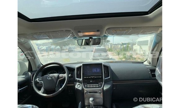 Buy Import Toyota Land Cruiser Black Car in Import - Dubai in Iles Buy Import Toyota Land Cruiser Black Car in Import - Dubai in Iles