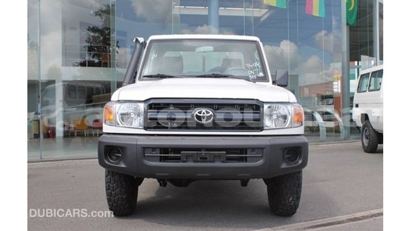 Big with watermark toyota land cruiser iles import dubai 3344