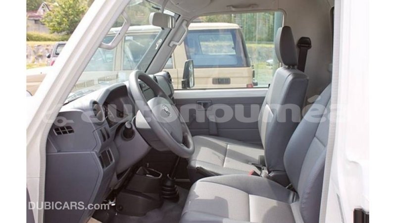 Big with watermark toyota land cruiser iles import dubai 3344