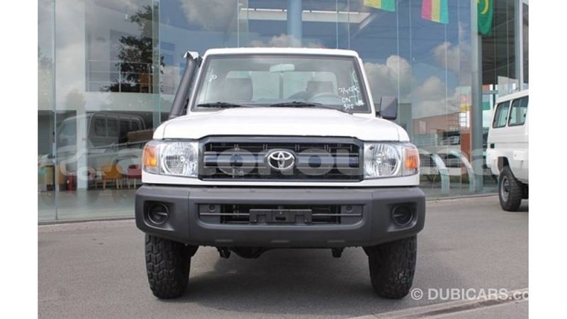 Big with watermark toyota land cruiser iles import dubai 3344