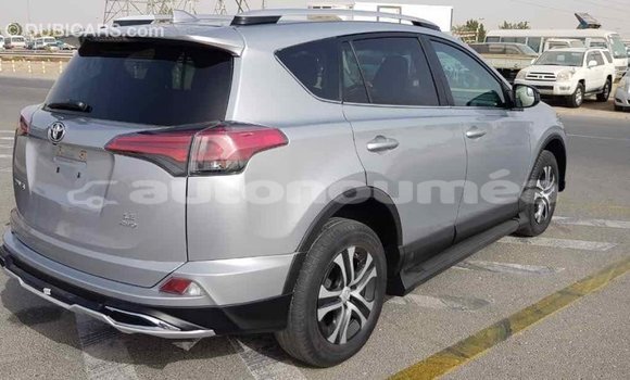 Acheter Import Voiture Toyota RAV4 Autre à Import - Dubai, Iles Acheter Import Voiture Toyota RAV4 Autre à Import - Dubai, Iles