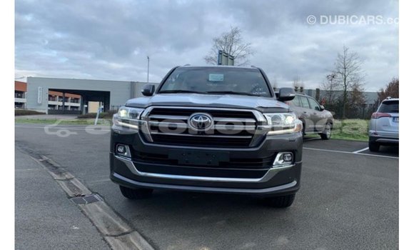 Buy Import Toyota Land Cruiser Black Car in Import - Dubai in Iles Buy Import Toyota Land Cruiser Black Car in Import - Dubai in Iles