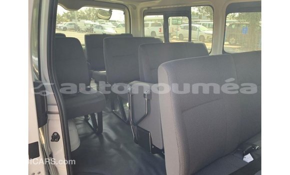 Buy Import Toyota Hiace White Car in Import - Dubai in Iles Buy Import Toyota Hiace White Car in Import - Dubai in Iles