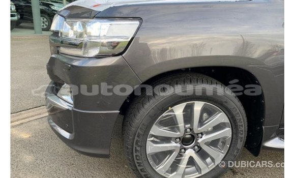 Buy Import Toyota Land Cruiser Black Car in Import - Dubai in Iles Buy Import Toyota Land Cruiser Black Car in Import - Dubai in Iles