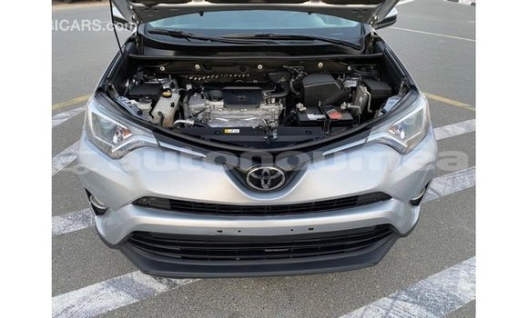 Acheter Import Utilitaire Toyota HiAce Autre à Import - Dubai, Iles Acheter Import Utilitaire Toyota HiAce Autre à Import - Dubai, Iles