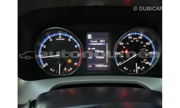 Acheter Import Utilitaire Toyota HiAce Autre à Import - Dubai, Iles Acheter Import Utilitaire Toyota HiAce Autre à Import - Dubai, Iles