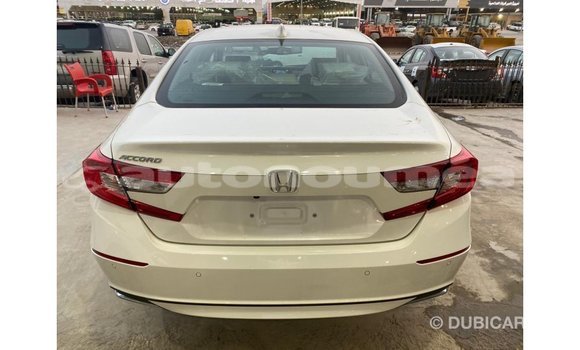 Acheter Import Voiture Honda Accord Blanc à Import - Dubai, Iles Acheter Import Voiture Honda Accord Blanc à Import - Dubai, Iles