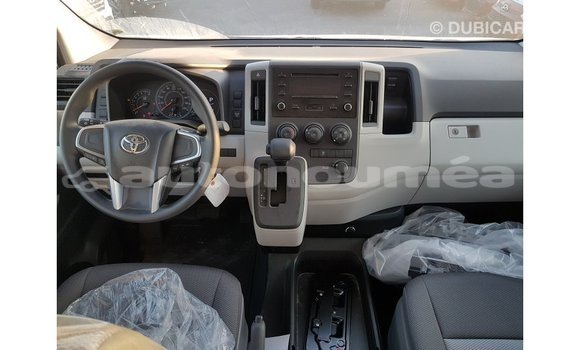 Buy Import Toyota Hiace White Car in Import - Dubai in Iles Buy Import Toyota Hiace White Car in Import - Dubai in Iles