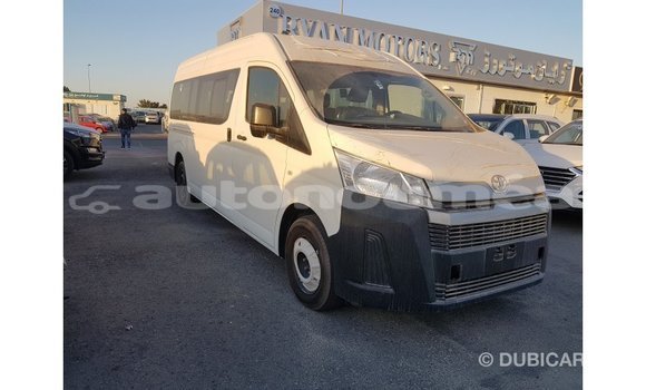 Buy Import Toyota Hiace White Car in Import - Dubai in Iles Buy Import Toyota Hiace White Car in Import - Dubai in Iles