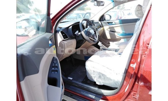 Buy Import Hyundai Tucson Red Car in Import - Dubai in Iles Buy Import Hyundai Tucson Red Car in Import - Dubai in Iles