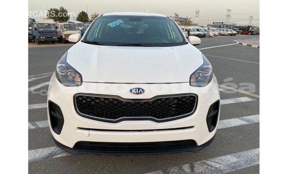 Acheter Import Voiture Kia Sportage Blanc à Import - Dubai, Iles Acheter Import Voiture Kia Sportage Blanc à Import - Dubai, Iles