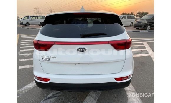 Acheter Import Voiture Kia Sportage Blanc à Import - Dubai, Iles Acheter Import Voiture Kia Sportage Blanc à Import - Dubai, Iles