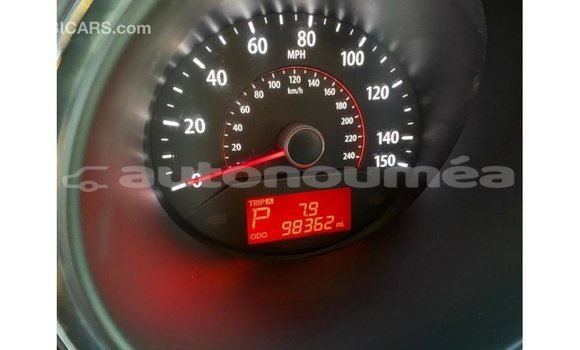 Acheter Import Voiture Kia Sorento Marron à Import - Dubai, Iles Acheter Import Voiture Kia Sorento Marron à Import - Dubai, Iles