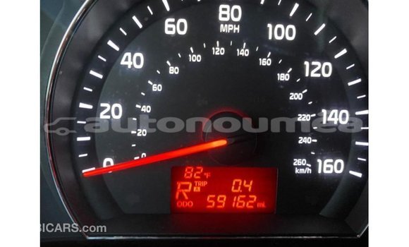 Acheter Import Voiture Kia Sorento Rouge à Import - Dubai, Iles Acheter Import Voiture Kia Sorento Rouge à Import - Dubai, Iles