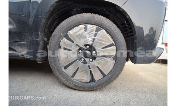 Acheter Import Voiture Lexus LX Noir à Import - Dubai, Iles Acheter Import Voiture Lexus LX Noir à Import - Dubai, Iles