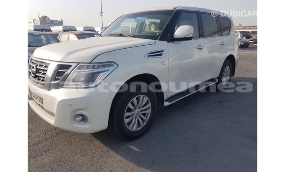 Buy Import Nissan Patrol White Car in Import - Dubai in Iles Buy Import Nissan Patrol White Car in Import - Dubai in Iles