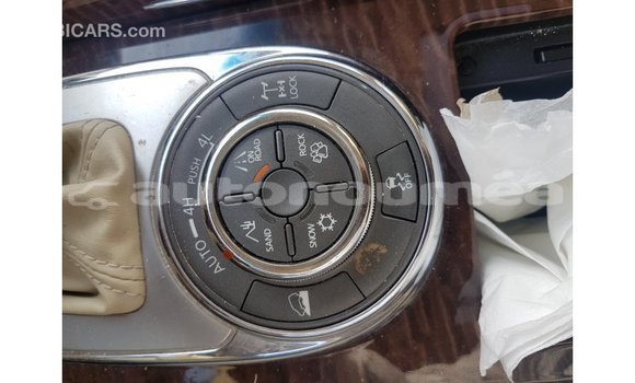 Buy Import Nissan Patrol White Car in Import - Dubai in Iles Buy Import Nissan Patrol White Car in Import - Dubai in Iles