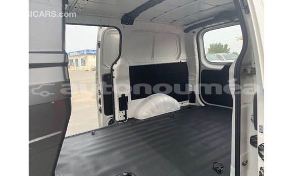 Buy Import Hyundai Cargo White Car in Import - Dubai in Iles Buy Import Hyundai Cargo White Car in Import - Dubai in Iles