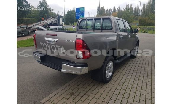 Buy Import Toyota Hilux Other Car in Import - Dubai in Iles Buy Import Toyota Hilux Other Car in Import - Dubai in Iles