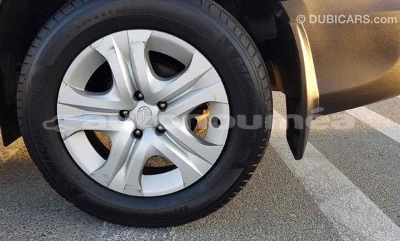 Acheter Import Voiture Toyota RAV4 Rouge à Import - Dubai, Iles Acheter Import Voiture Toyota RAV4 Rouge à Import - Dubai, Iles
