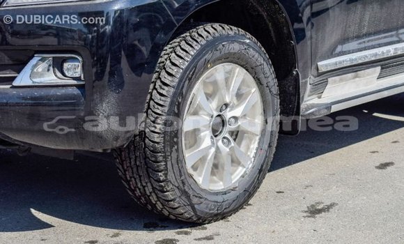 Acheter Import Voiture Toyota Land Cruiser Noir à Import - Dubai, Iles Acheter Import Voiture Toyota Land Cruiser Noir à Import - Dubai, Iles