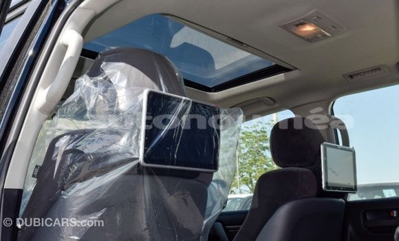 Acheter Import Voiture Toyota Land Cruiser Noir à Import - Dubai, Iles Acheter Import Voiture Toyota Land Cruiser Noir à Import - Dubai, Iles