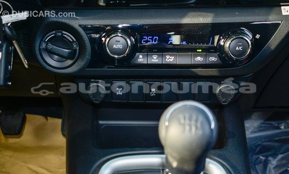 Acheter Import Voiture Toyota Hilux Autre à Import - Dubai, Iles Acheter Import Voiture Toyota Hilux Autre à Import - Dubai, Iles