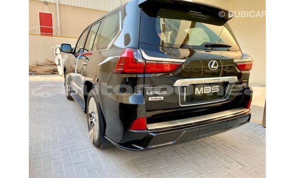 Acheter Import Voiture Lexus LX Noir à Import - Dubai, Iles Acheter Import Voiture Lexus LX Noir à Import - Dubai, Iles