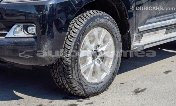 Acheter Import Voiture Toyota Land Cruiser Noir à Import - Dubai, Iles Acheter Import Voiture Toyota Land Cruiser Noir à Import - Dubai, Iles